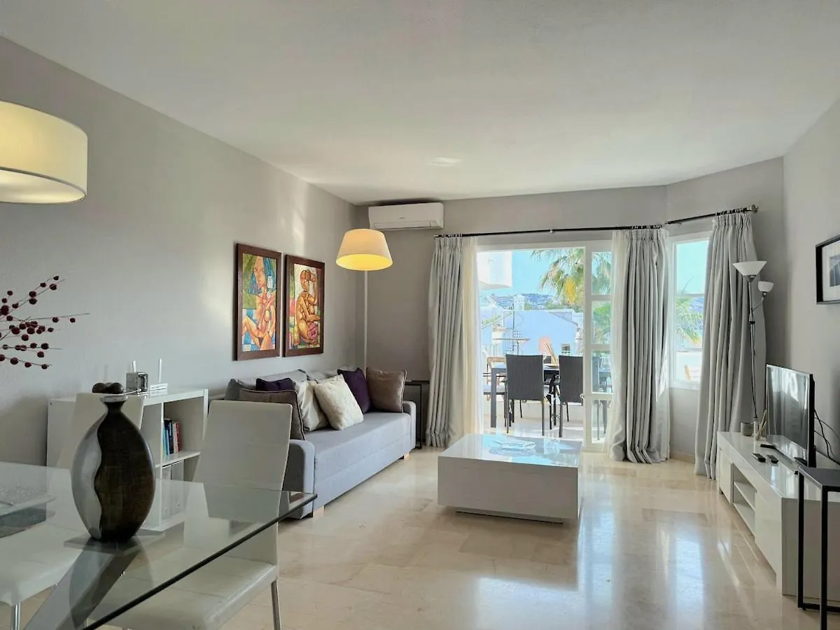 Gran Terraza Soleada Con Piscina En Mijas Golf Appartement Santa Fe de los Boliches Spanje